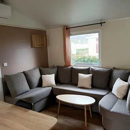 Confortable A Avec Piscine Casa de Férias Condrieu